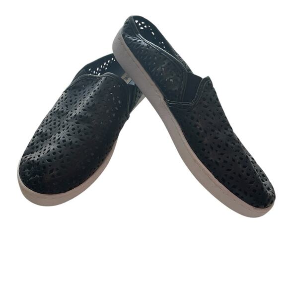 STEVE MADDEN Slides – Chic Black Loafers, Size 7, EUC - Picture 2 of 11